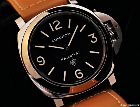 panerai base logo pam 000